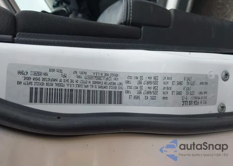 2016 Jeep Cherokee Latitude z USA, uszkodzony, nr VIN 1C4PJLCB9GW165577